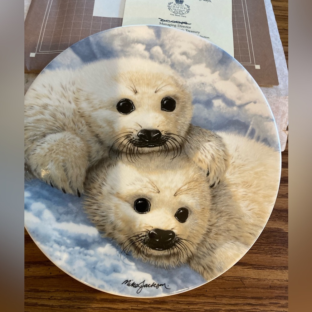 NEW Collectable Plate Baby Seals by Mike Jackson